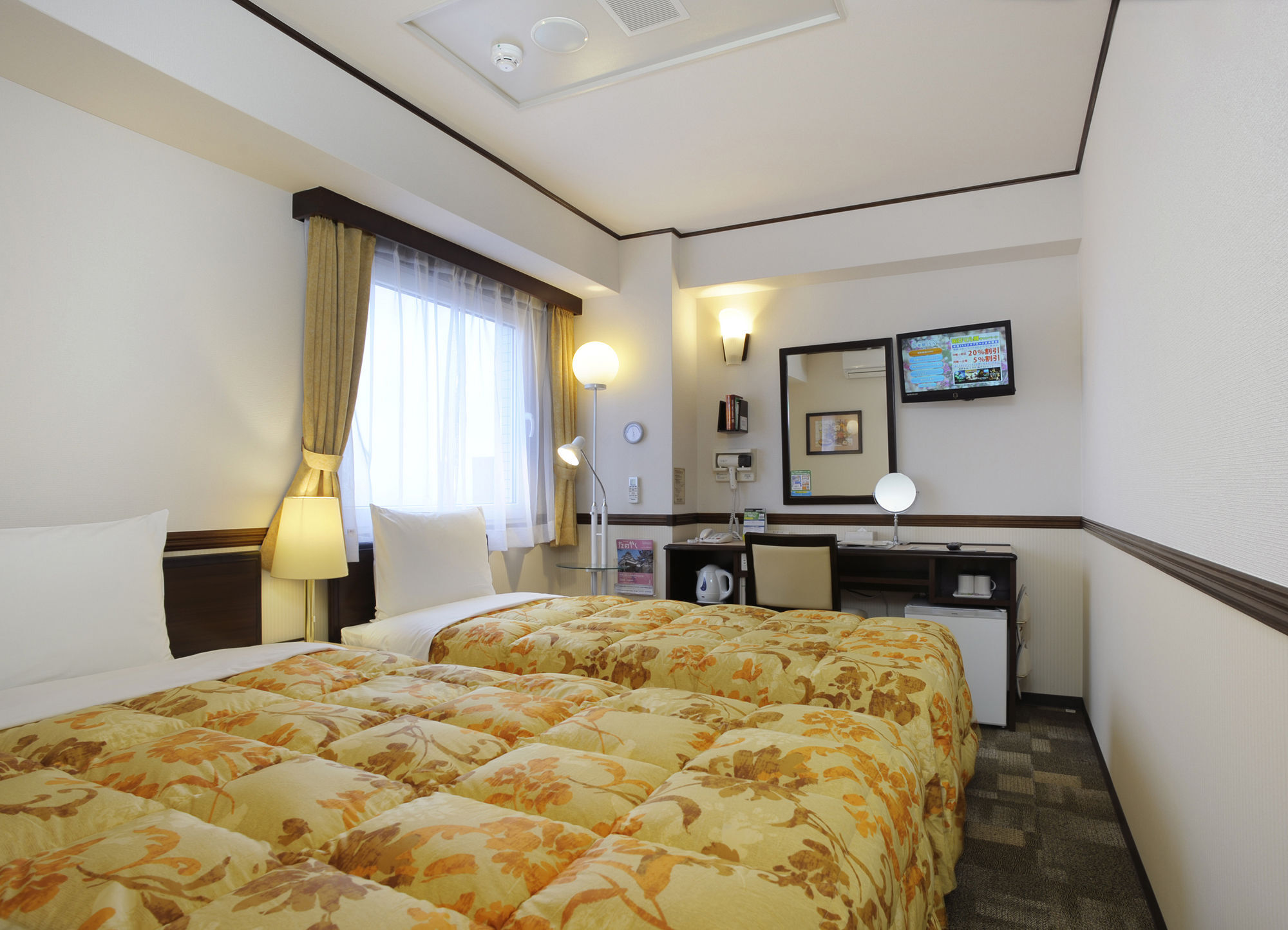 Toyoko Inn Tokyo Shinagawa-eki Takanawa-guchi Exterior foto